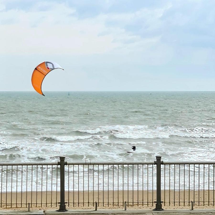 Shore Thing Beachfront Apartment Ramsgate - Sleeps 4 Esterno foto